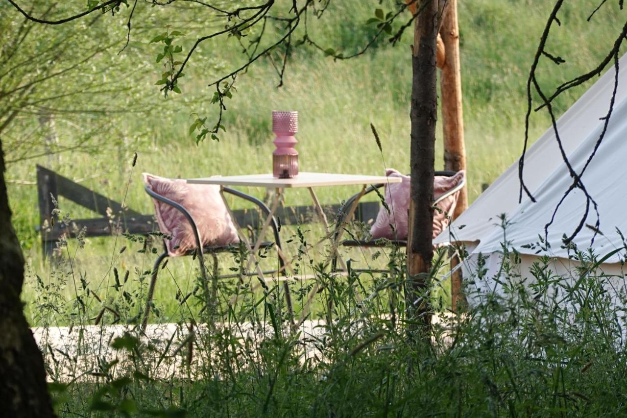 Hotel Glamping Du Moulin Bastogne Esterno foto